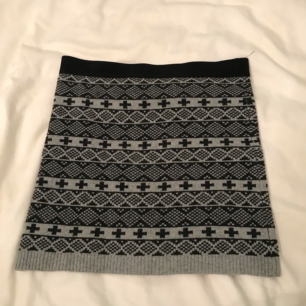 ARITZIA SKIRT